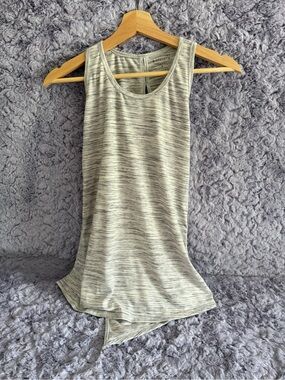 Athleta| Essence Space-dye Gray & White Tie-back Tank | SM